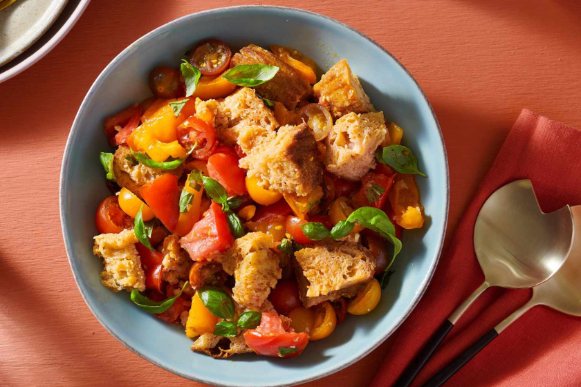 Panzanella salad